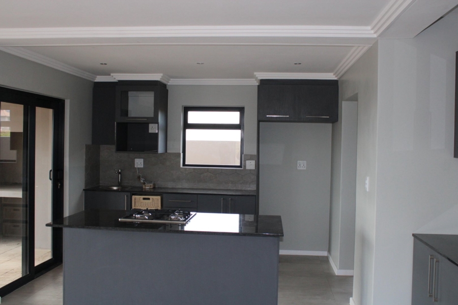 4 Bedroom Property for Sale in Kidds Beach Eastern Cape